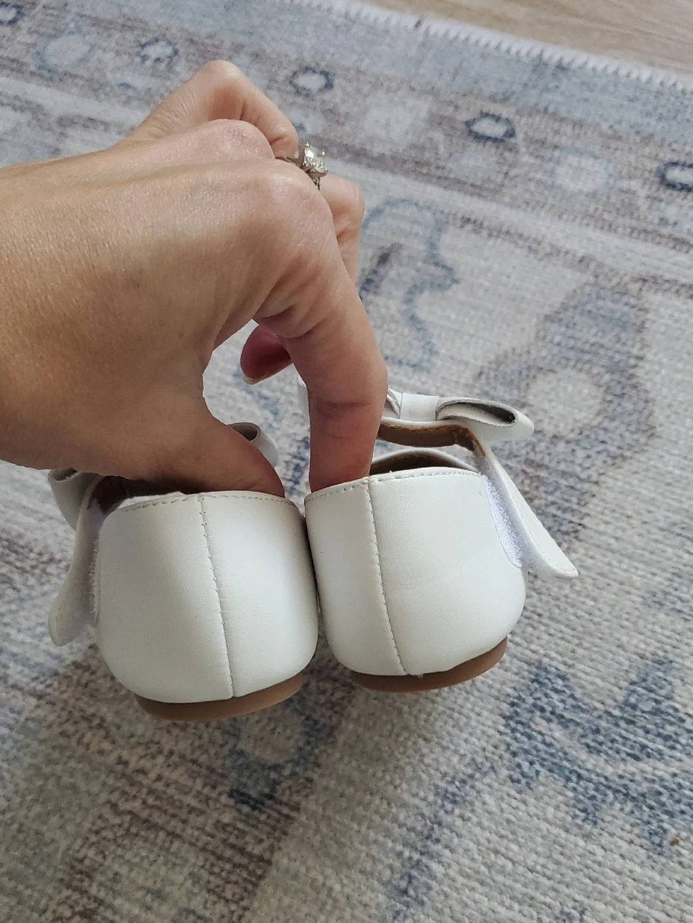 Felix & Flora Baby Girl White Bow Mary Jane Dress Flats Shoes Sz5